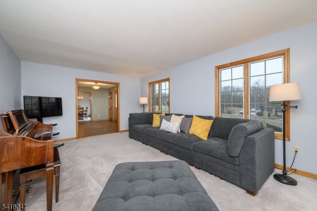 3 Tara Ct, Hardwick Twp., NJ 07825