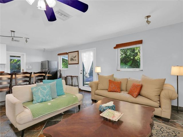 9144 7th ST, Naples, FL 34108