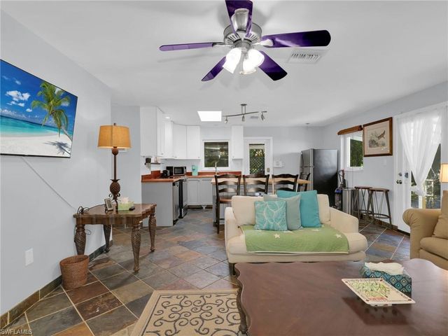 9144 7th ST, Naples, FL 34108