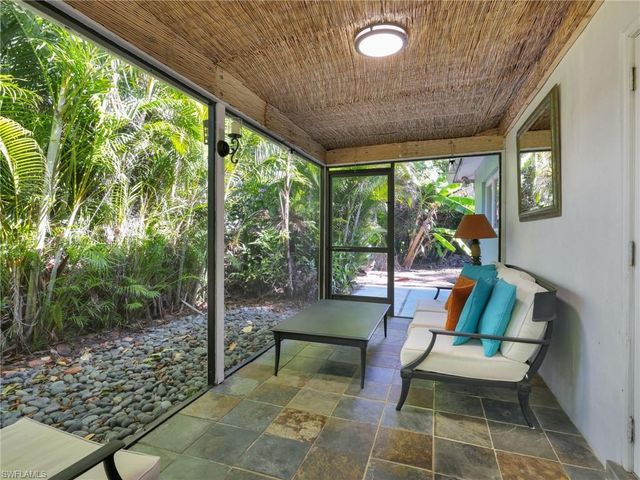 9144 7th ST, Naples, FL 34108