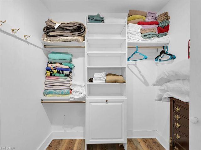 9144 7th ST, Naples, FL 34108