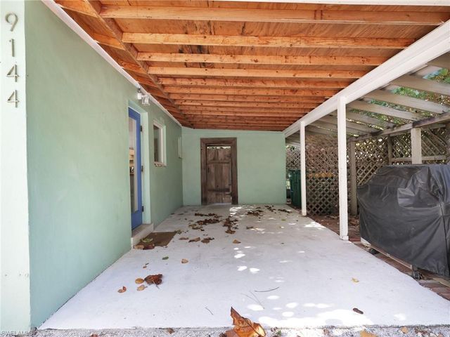 9144 7th ST, Naples, FL 34108