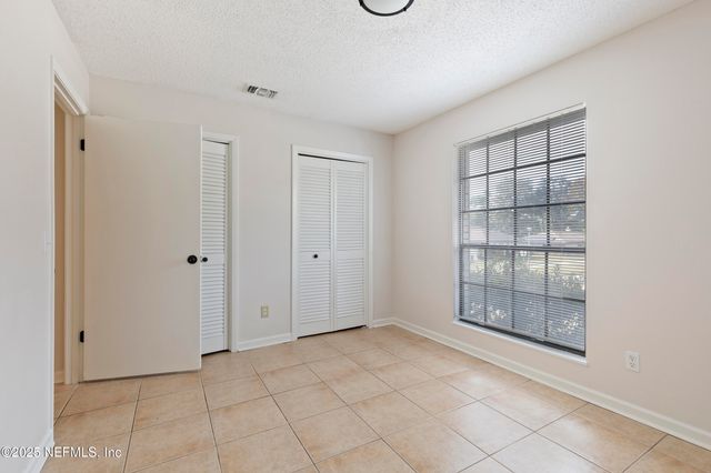 4135 DAWNRIDGE Road E, Jacksonville, FL 32277