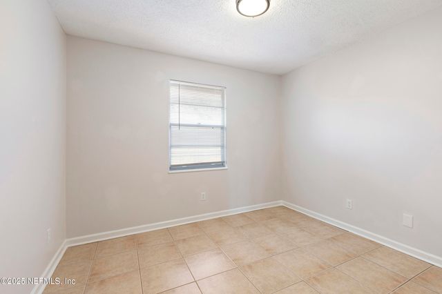 4135 DAWNRIDGE Road E, Jacksonville, FL 32277