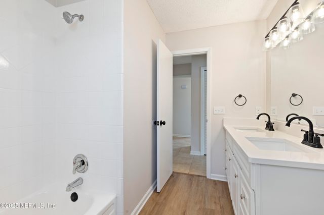 4135 DAWNRIDGE Road E, Jacksonville, FL 32277