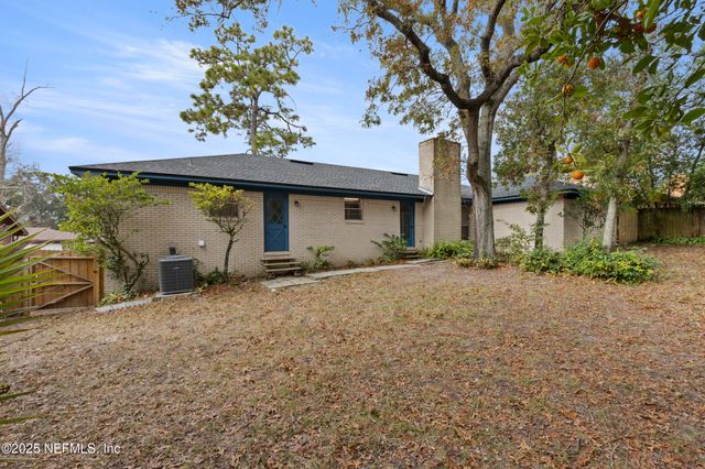 4135 DAWNRIDGE Road E, Jacksonville, FL 32277