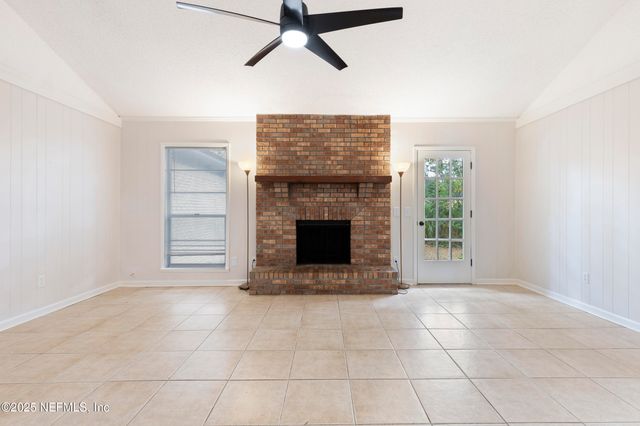 4135 DAWNRIDGE Road E, Jacksonville, FL 32277