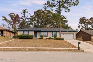 4135 DAWNRIDGE Road E, Jacksonville, FL 32277