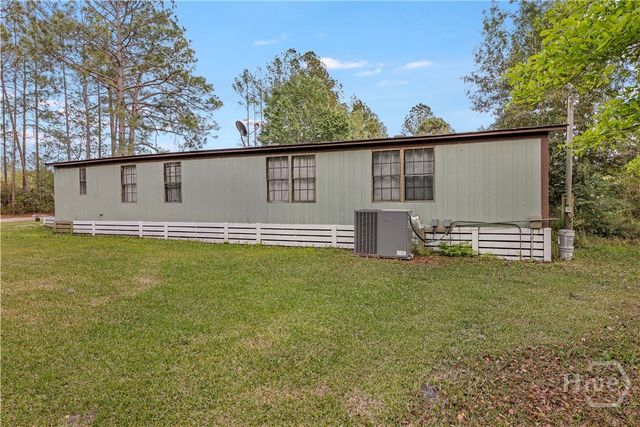 476 Cypress Bay Loop Road, Ellabell, GA 31308