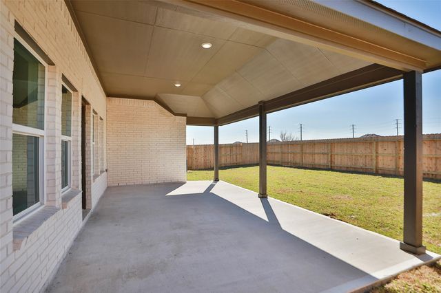 1266 W Shepard Drive, Dayton, TX 77535