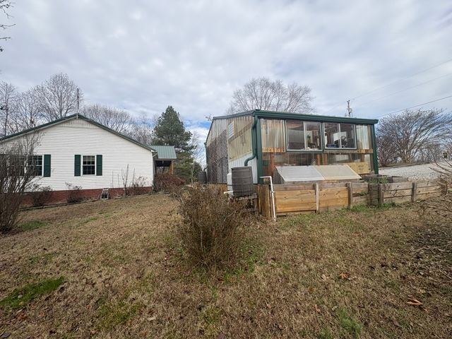 149 Annette Ln, Leoma, TN 38468