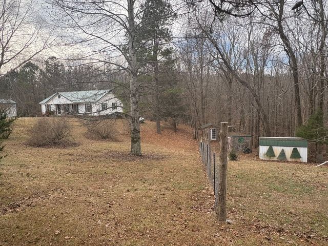 149 Annette Ln, Leoma, TN 38468