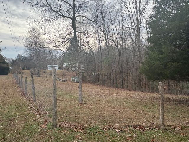 149 Annette Ln, Leoma, TN 38468