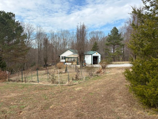 149 Annette Ln, Leoma, TN 38468