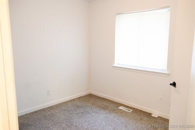 1606 N Chambers Terrace, Claremore, OK 74017