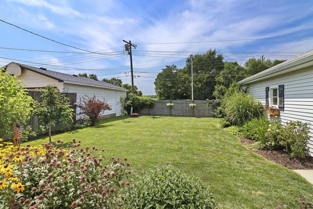 8312 28th AVENUE, Kenosha, WI 53143