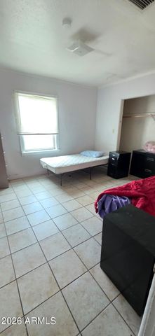 2113 W MONROE Street, Phoenix, AZ 85009