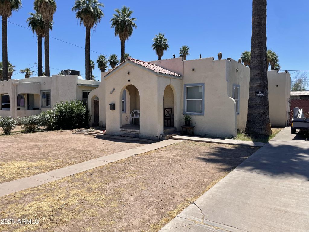 2113 W MONROE Street, Phoenix, AZ 85009 — exterior