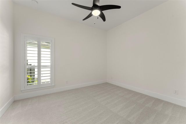 18 Dawning Flower Drive, Tomball, TX 77375