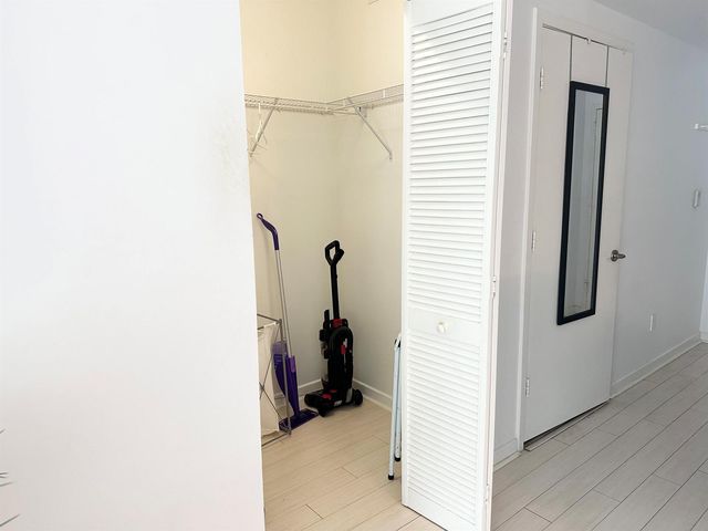 335 S BISCAYNE Boulevard 3706, Miami, FL 33131