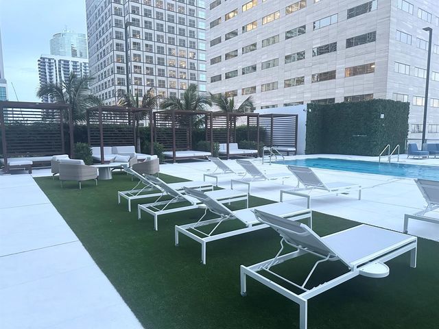 335 S BISCAYNE Boulevard 3706, Miami, FL 33131