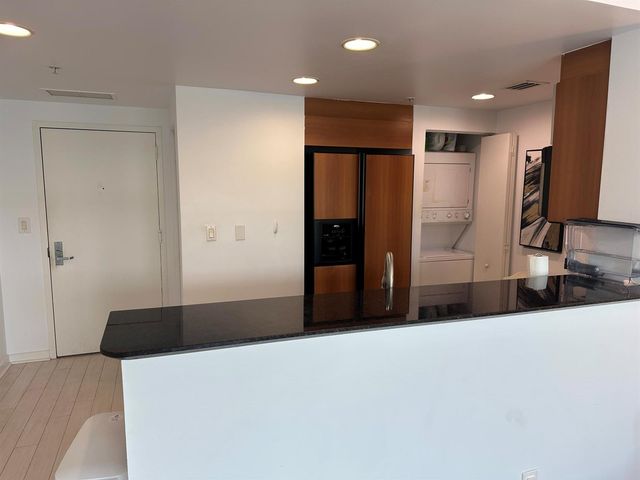 335 S BISCAYNE Boulevard 3706, Miami, FL 33131