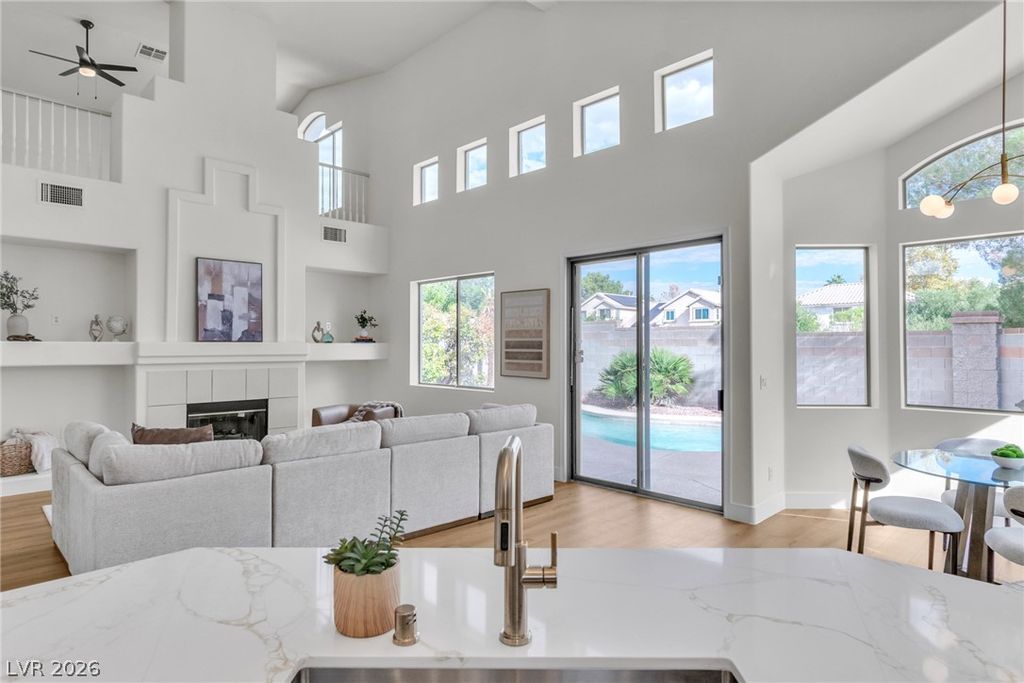 10332 Falls Church Avenue, Las Vegas, NV 89144 — photo 3