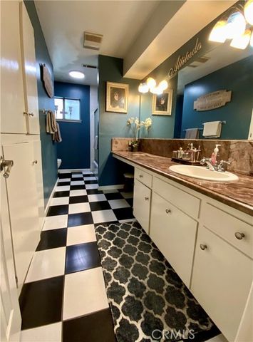 48833 Rock Point Road, Oakhurst, CA 93644