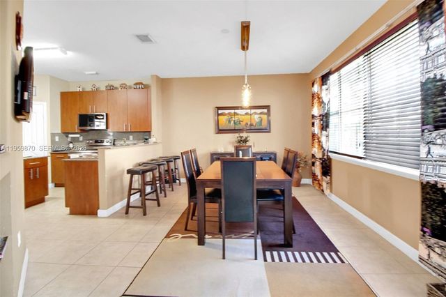 11531 NW 79th Ln, Doral, FL 33178