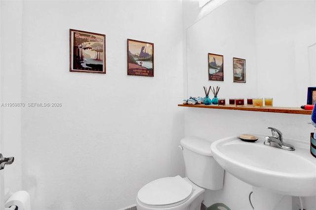 11531 NW 79th Ln, Doral, FL 33178