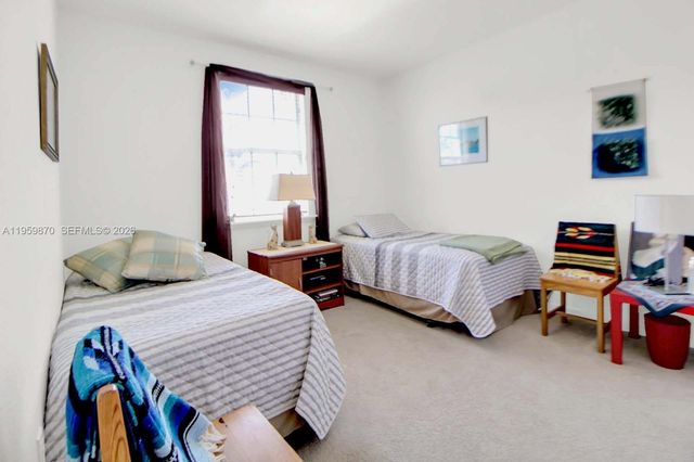 11531 NW 79th Ln, Doral, FL 33178