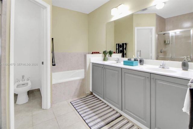 11531 NW 79th Ln, Doral, FL 33178