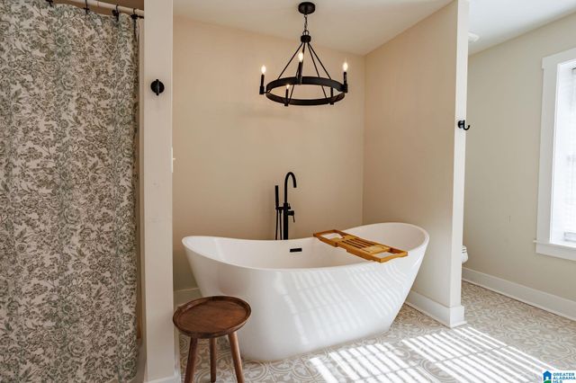 1905 WOLF CREEK ROAD N, Pell City, AL 35125