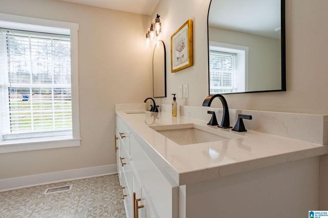 1905 WOLF CREEK ROAD N, Pell City, AL 35125