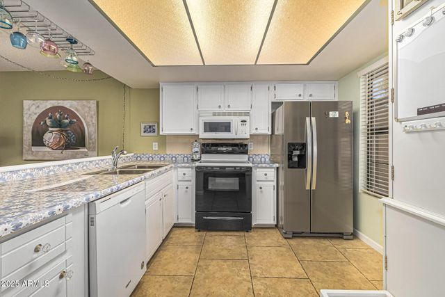 519 S 77th Street, Mesa, AZ 85208