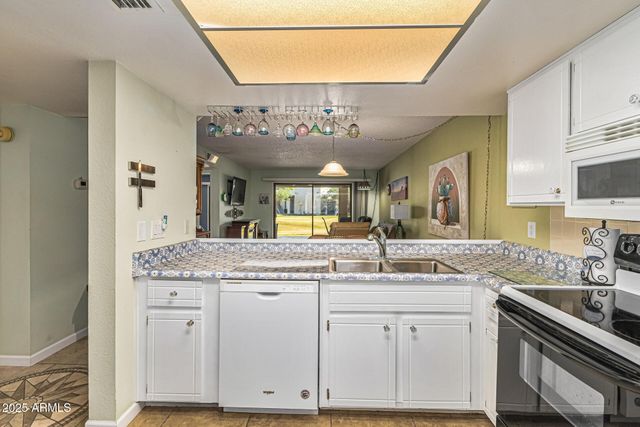 519 S 77th Street, Mesa, AZ 85208