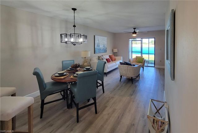 4198 27th CT SW # 106, Naples, FL 34116