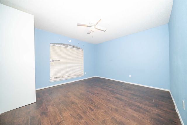 213 Rainsong Drive, Cedar Hill, TX 75104