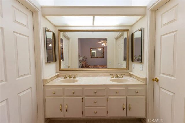11465 Fox Hollow Lane, Pacoima, CA 91331