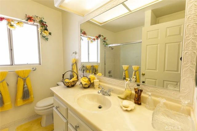 11465 Fox Hollow Lane, Pacoima, CA 91331