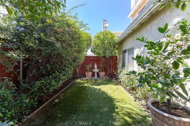 11465 Fox Hollow Lane, Pacoima, CA 91331