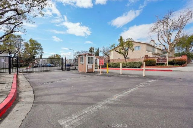 11465 Fox Hollow Lane, Pacoima, CA 91331