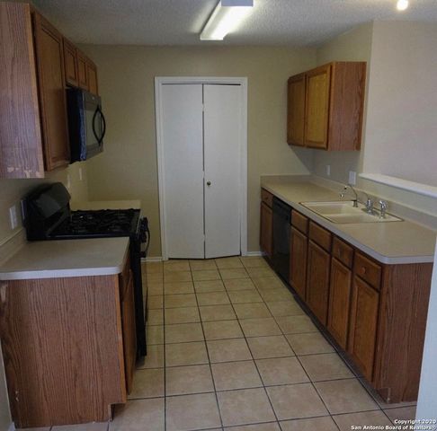 9818 Autumn Valley, Converse, TX 78109