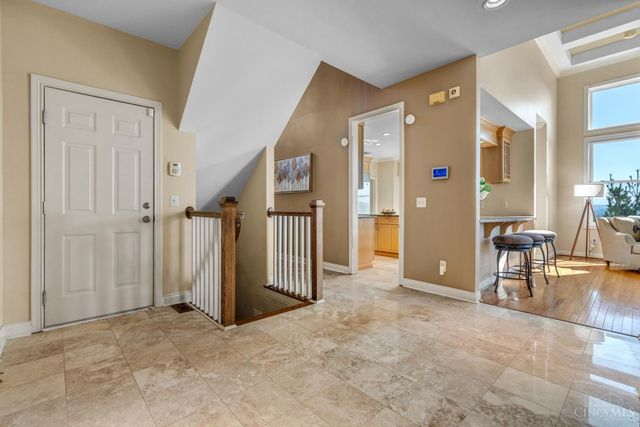 1046 Tuscany Place, Cincinnati, OH 45226
