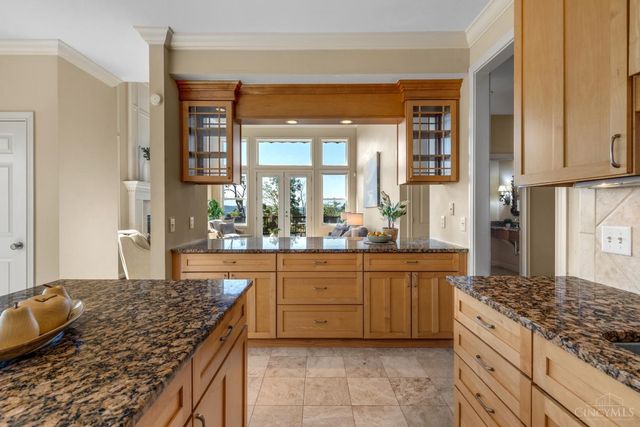 1046 Tuscany Place, Cincinnati, OH 45226