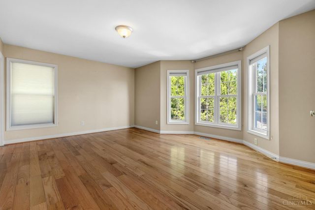 1046 Tuscany Place, Cincinnati, OH 45226