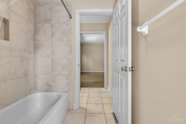1046 Tuscany Place, Cincinnati, OH 45226