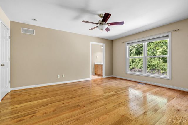 1046 Tuscany Place, Cincinnati, OH 45226