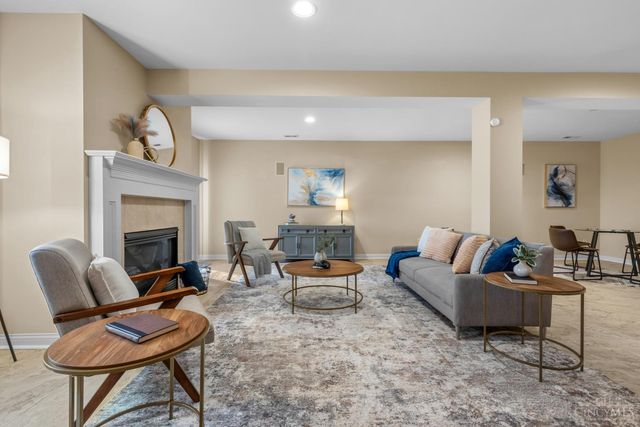 1046 Tuscany Place, Cincinnati, OH 45226
