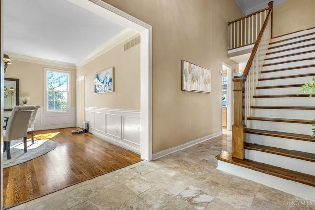 1046 Tuscany Place, Cincinnati, OH 45226